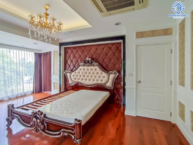 *****บ้านเดี่ยวมือสองนนทบุรี หลังมุม! ม.ไลฟ์บางกอกบูเลอวาร์ด ราชพฤกษ์-รัตนาธิเบศร์ บ้านสวยสไตล์โมเดิร์น แบรนด์ SC ASSET* ตกแต่งบิ้วท์อินพร้อมอยู่ เนื้อที่ 70.90 ตร.ว. ฟังก์ชัน 3 ห้องนอน 4 ห้องน้ำ แถมแอร์ 5 เครื่อง! บนทำเลเมือง สิ่งอำนวยความสะดวกครบครัน ใกล้สถานีรถไฟฟ้าสายสีม่วง "บางรักน้อยท่าอิฐ"...